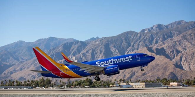 Southwest 737 airlines seat select seats seating business airline chart 800 interior economy uniforms planes like unveils heart plane widest